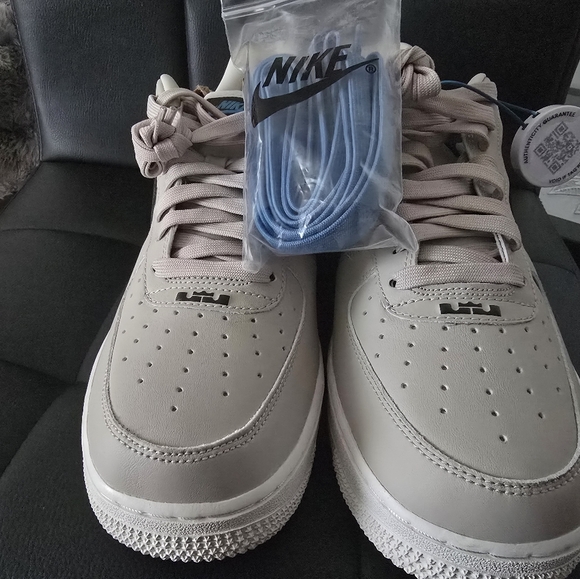 Lebron Air force 1 - Picture 4 of 6